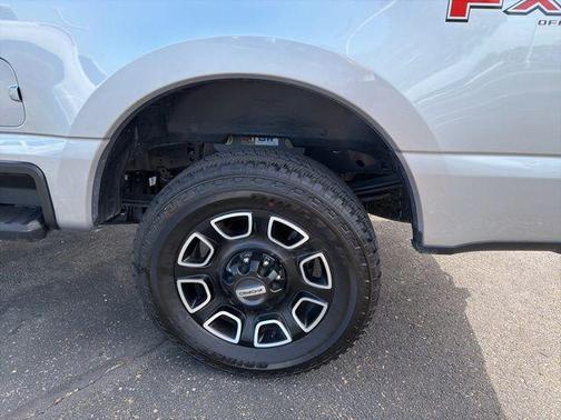 Iconic Silver Metallic 2024 Ford F-250 Platinum