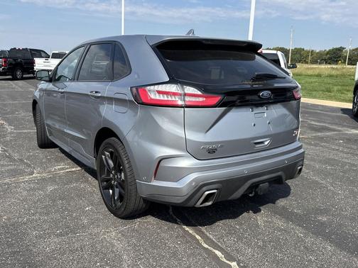 2020 Ford Edge ST