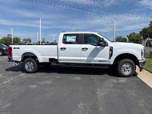 Oxford White 2026 Ford F-350 XL