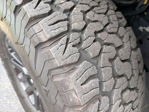 Avalanche 2024 Ford F-150 Raptor