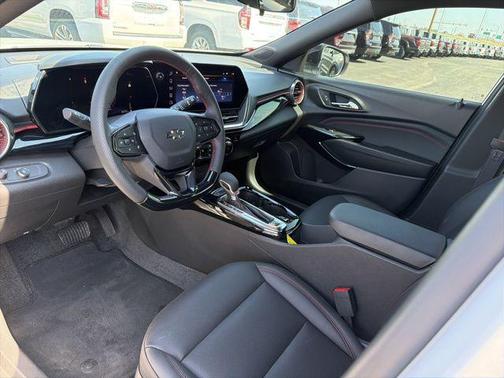 2025 Chevrolet Trax FWD 2RS