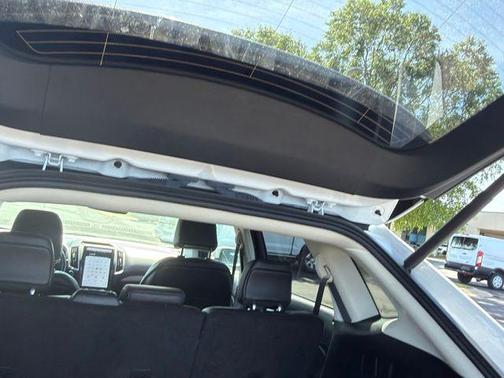 Oxford White 2023 Ford Edge SEL