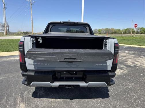 2025 GMC Sierra EV Max Range Denali