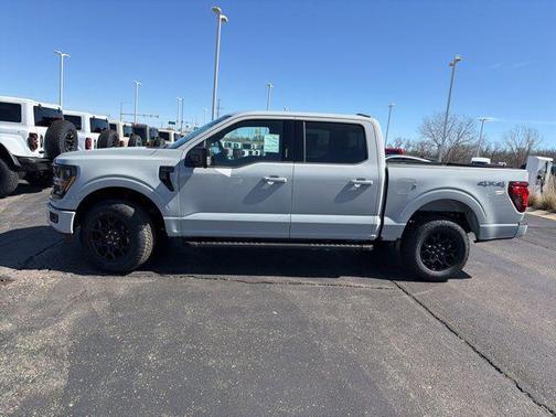 Avalanche 2026 Ford F-150 XLT