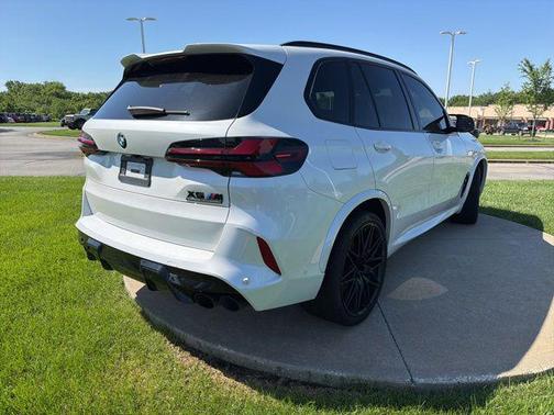 Mineral White Metallic 2024 BMW X5 M Base