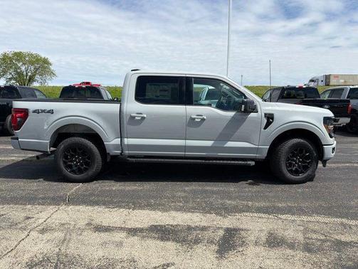 Avalanche 2026 Ford F-150 XLT