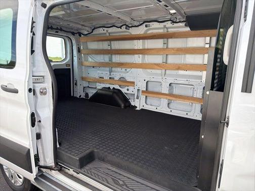 Oxford White 2024 Ford Transit-250 Base