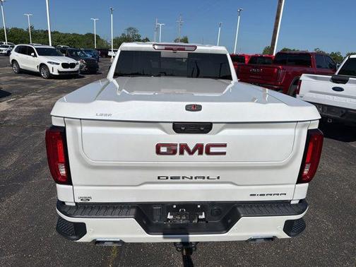White Frost Tricoat 2022 GMC Sierra 1500 Denali