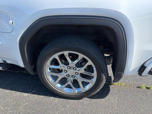 White Frost Tricoat 2022 GMC Sierra 1500 Denali