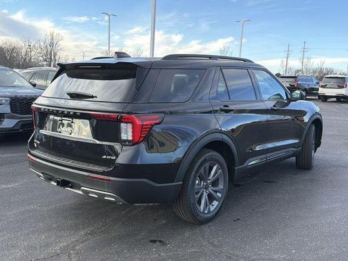 2026 Ford Explorer Active w/200A Pkg