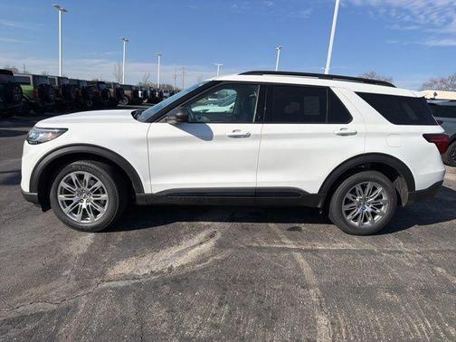 2026 Ford Explorer Active w/200A Pkg