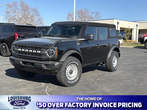 2025 Ford Bronco Base 4 Door 4x4
