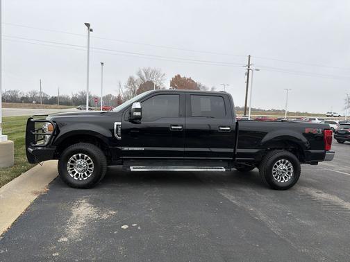 2022 Ford F-350 XLT