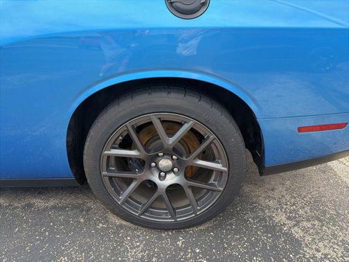 B5 Blue Pearlcoat 2016 Dodge Challenger R/T Scat Pack