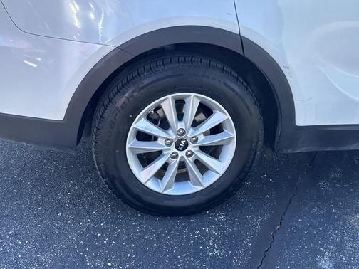 2020 Kia Sorento LX
