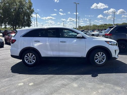2020 Kia Sorento LX