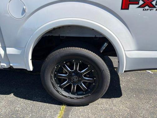 White Platinum Clearcoat Metallic 2016 Ford F-150 Platinum