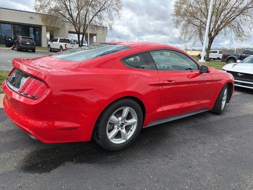 2017 Ford Mustang V6