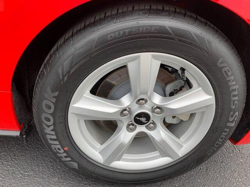 2017 Ford Mustang V6