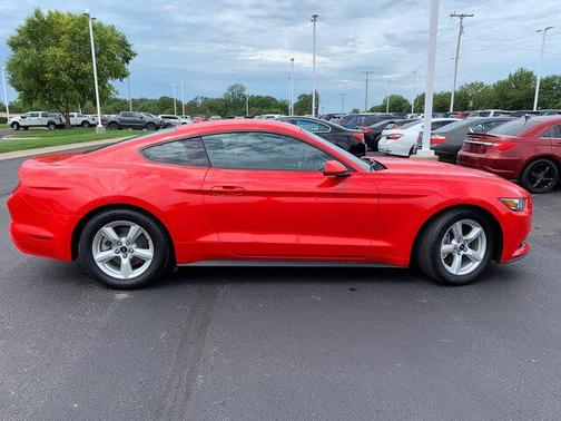 2017 Ford Mustang V6