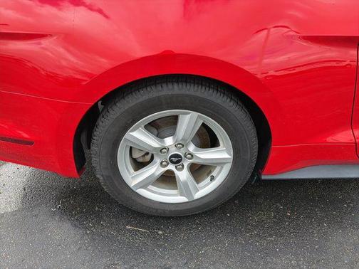 2017 Ford Mustang V6