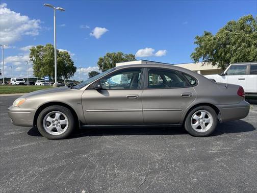 2004 Ford Taurus SES