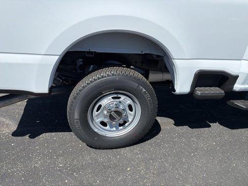 Oxford White 2026 Ford F-250 XL