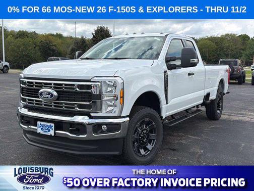 Oxford White 2027 Ford F-350 XLT