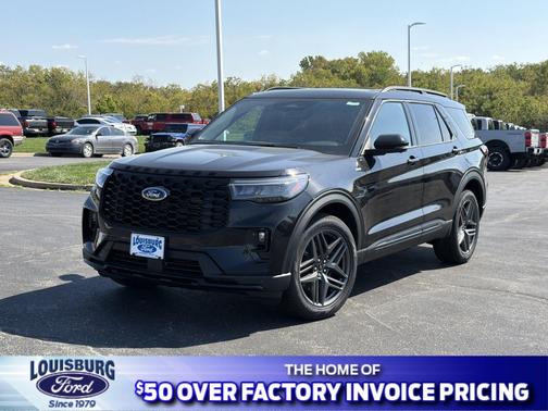 2025 Ford Explorer ST-Line