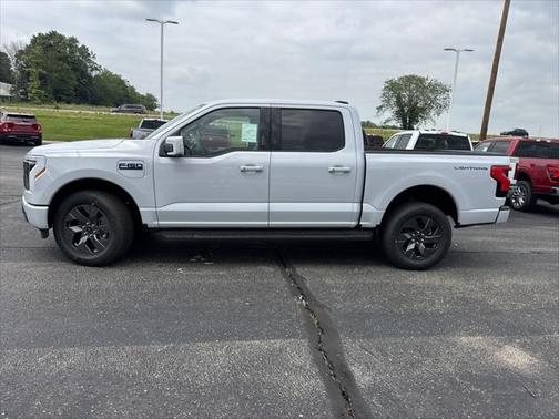 2025 Ford F-150 Lightning LARIAT