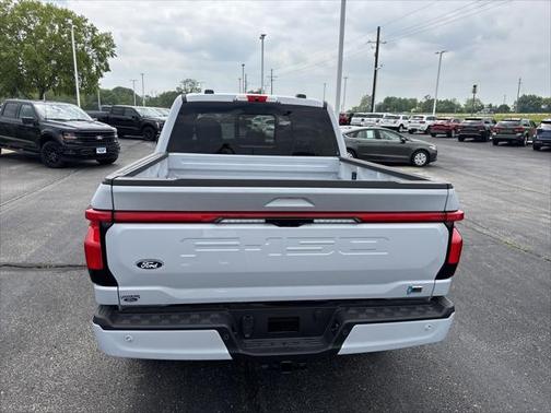 2025 Ford F-150 Lightning LARIAT