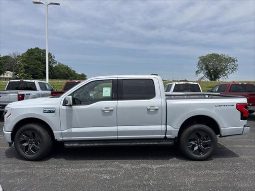 2025 Ford F-150 Lightning LARIAT