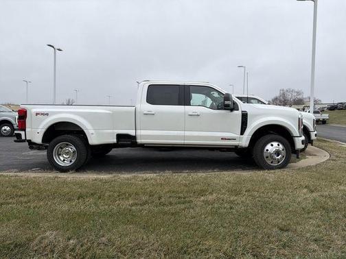 2026 Ford F-450 Platinum