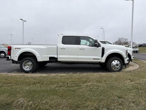 2026 Ford F-450 Platinum