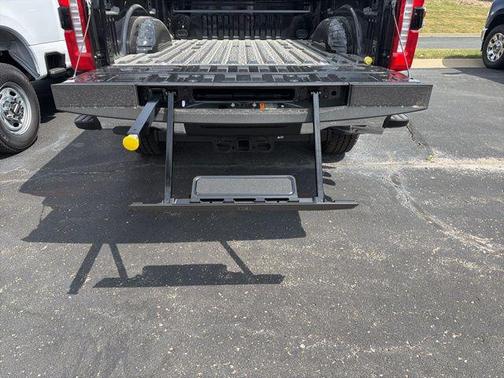 Agate Black Metallic 2026 Ford F-250 King Ranch