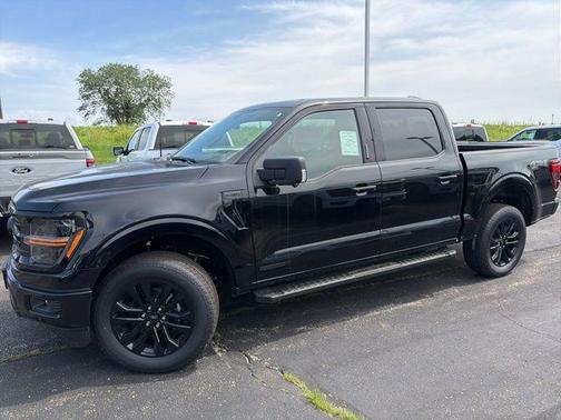 Agate Black Metallic 2026 Ford F-150 XLT