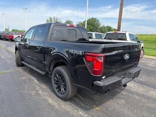 Agate Black Metallic 2026 Ford F-150 XLT