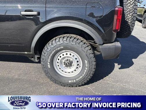 Shadow Black 2025 Ford Bronco Base Soft Top 4x4