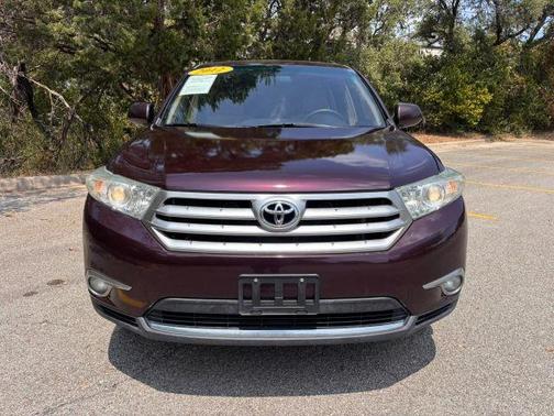 Purple 2012 Toyota Highlander