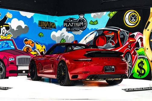 2018 Porsche 911 Carrera