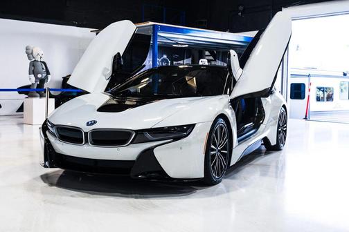 2019 BMW i8 Roadster 2D