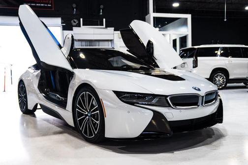 2019 BMW i8 Roadster 2D