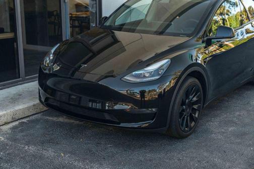 2023 Tesla Model Y Long Range Dual Motor All-Wheel Drive