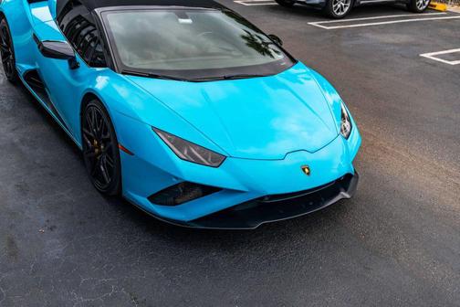 2020 Lamborghini Huracan EVO EVO Spyder Convertible 2D