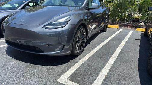 2022 Tesla Model Y Performance Dual Motor All-Wheel Drive