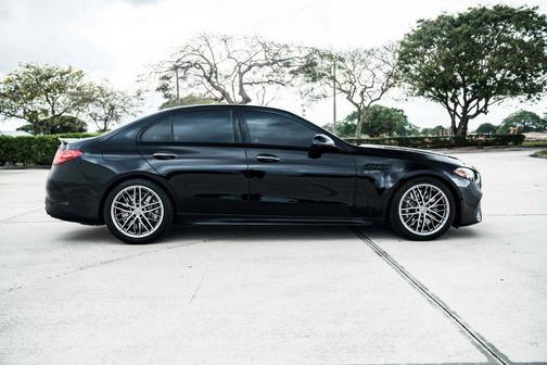 2024 Mercedes-Benz AMG C 63 S E Performance