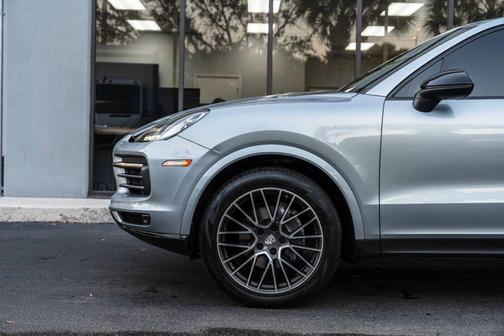 2020 Porsche Cayenne Cayenne