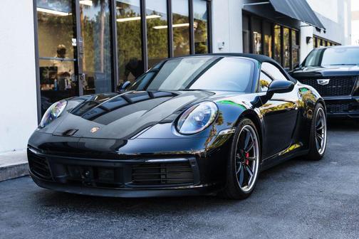 2020 Porsche 911 Carrera 4S Cabriolet