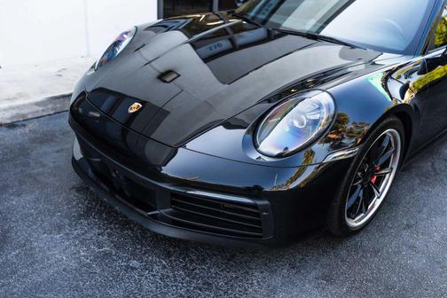 2020 Porsche 911 Carrera 4S Cabriolet