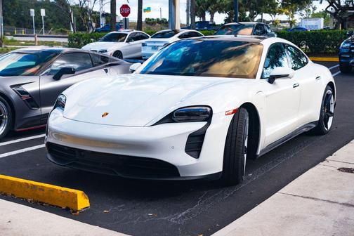 2023 Porsche Taycan 4S